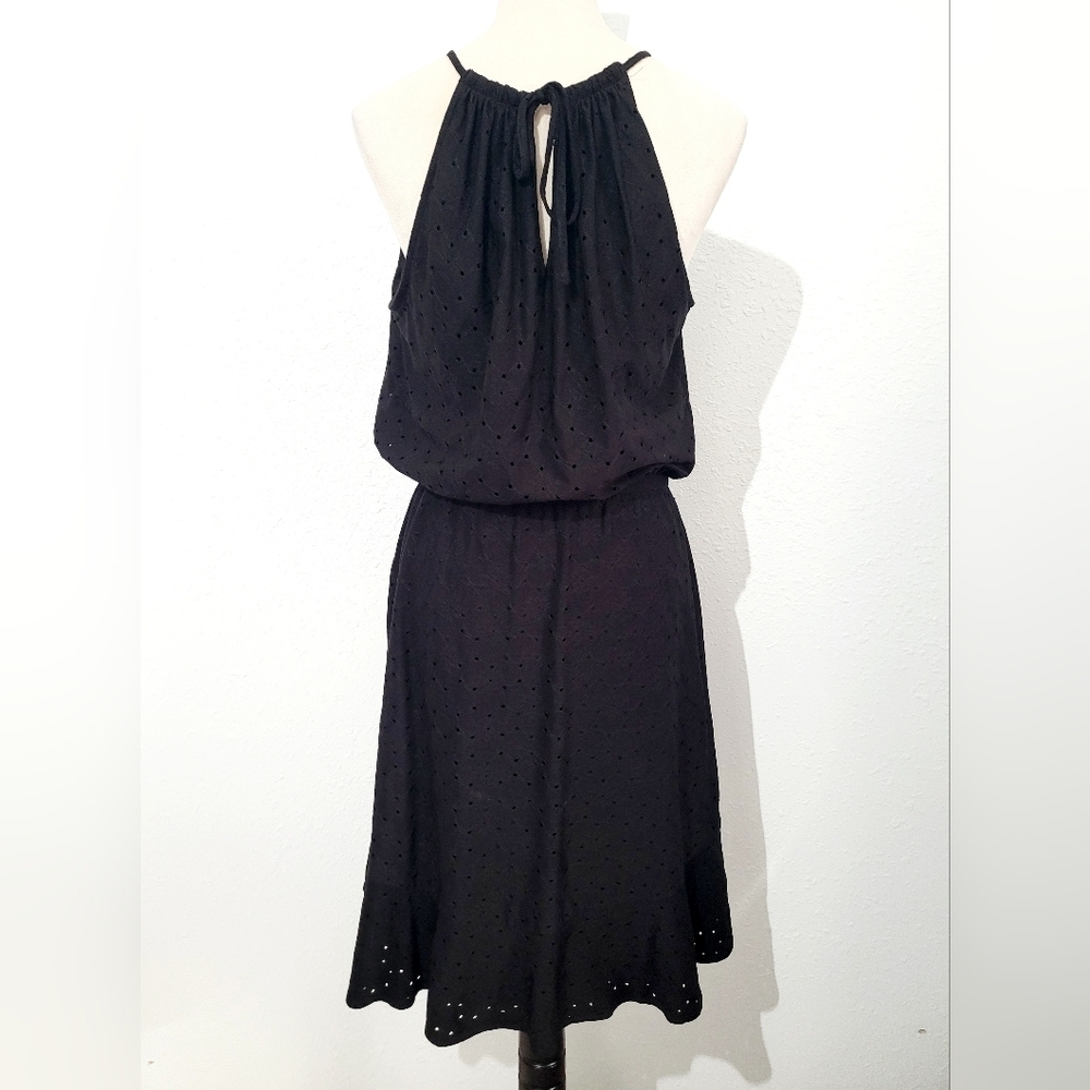 London Times Women's Black Eyelet Halter Dress Size 10 Lined Keyhole Back - Picture 5 of 11